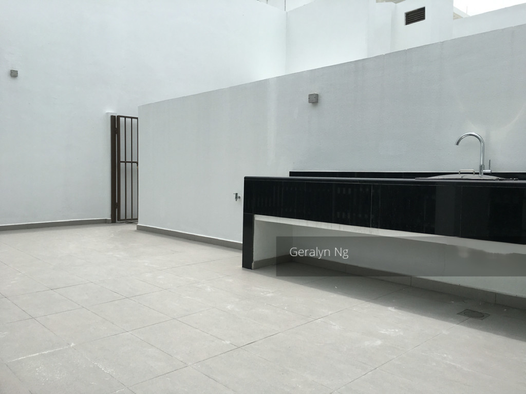 The Inflora (D17), Condominium #128558752